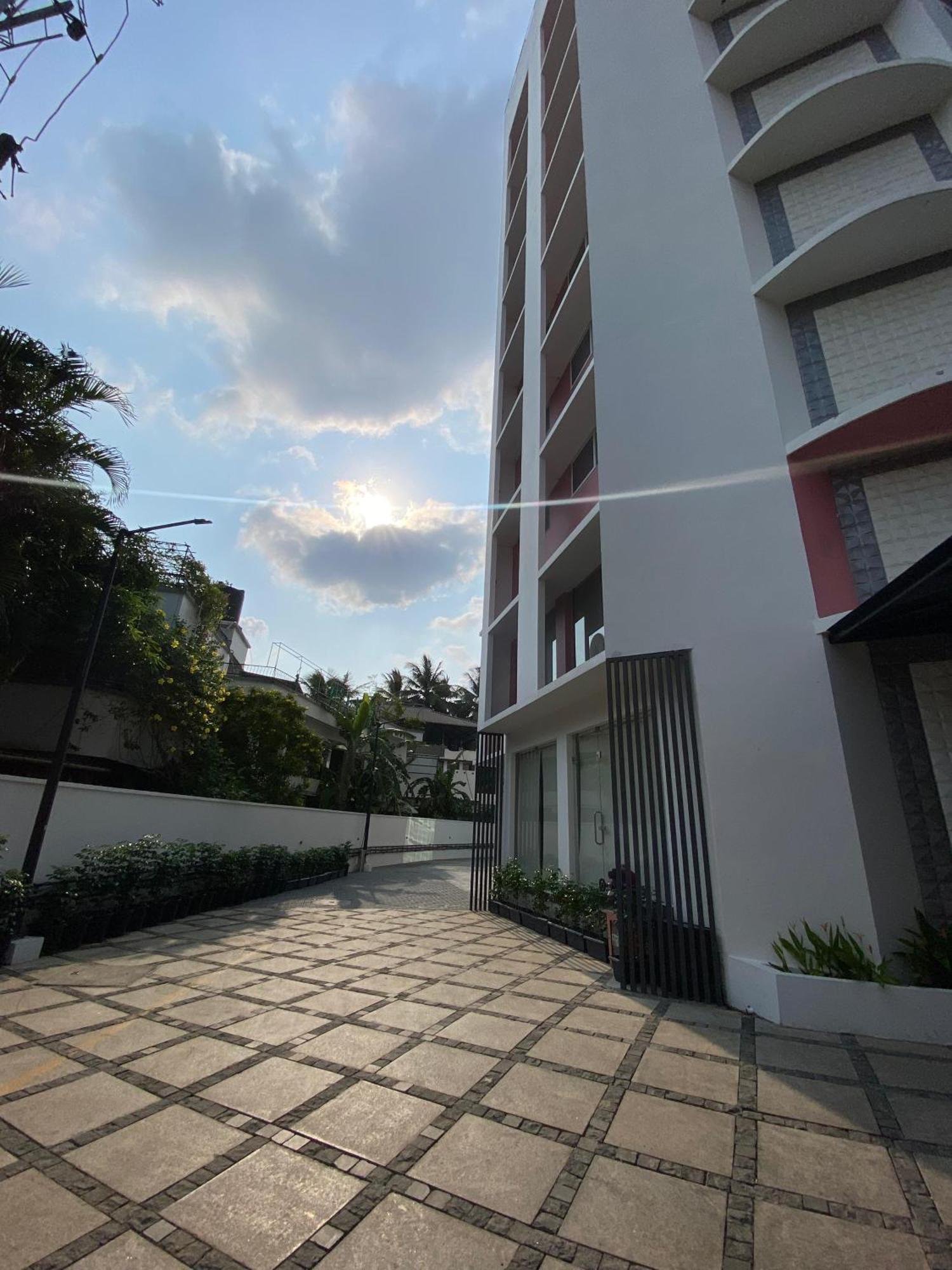 The Habitat Suites Гуруваюр Экстерьер фото