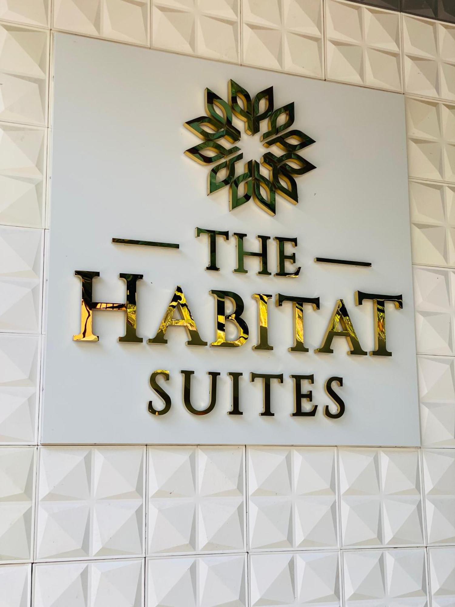 The Habitat Suites Гуруваюр Экстерьер фото