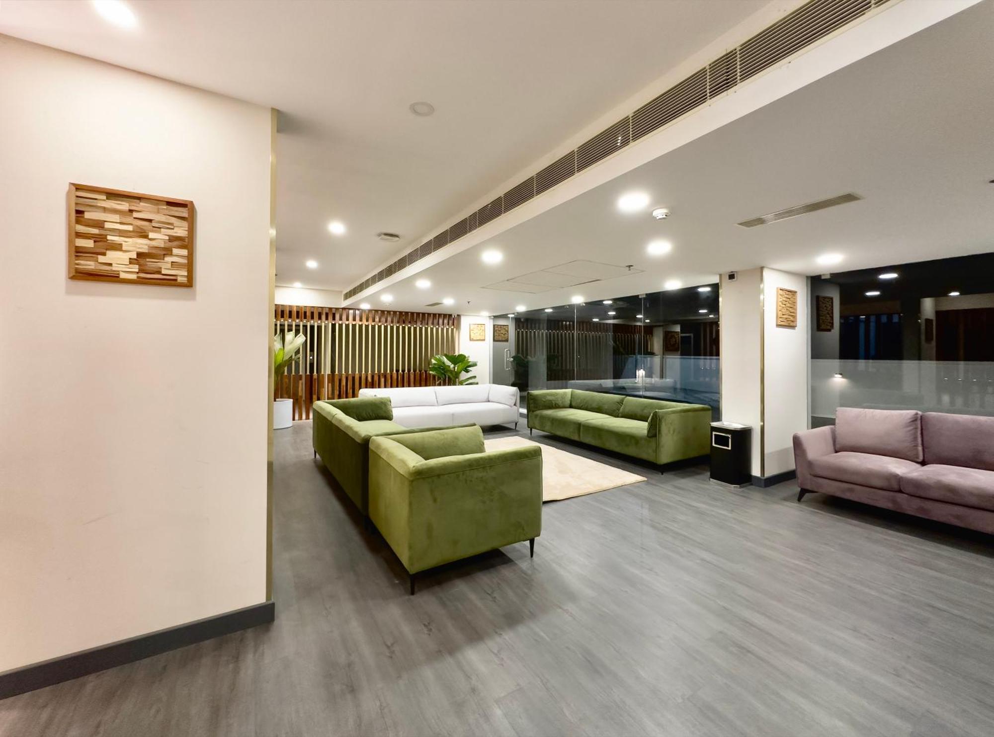 The Habitat Suites Гуруваюр Экстерьер фото