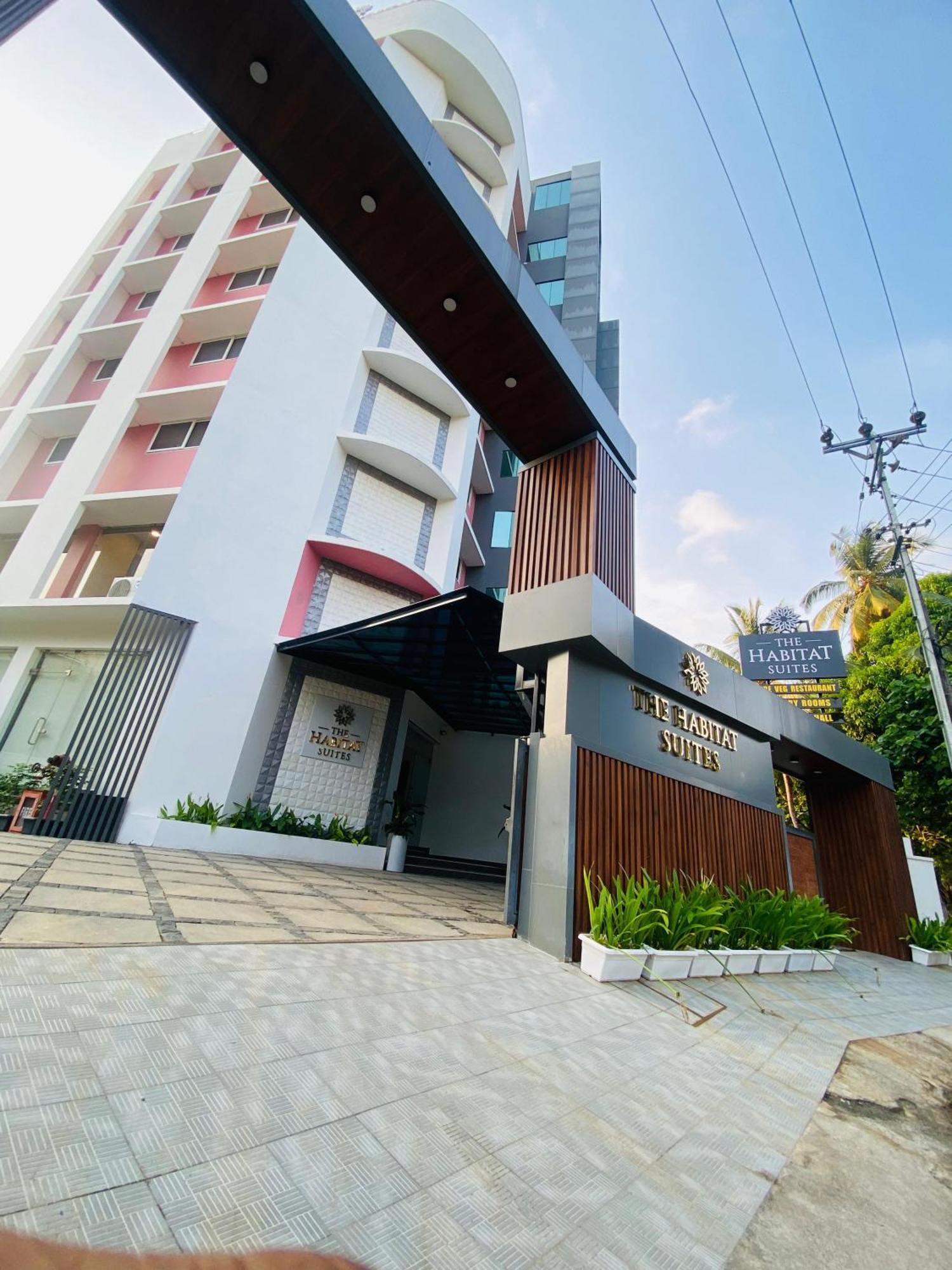 The Habitat Suites Гуруваюр Экстерьер фото